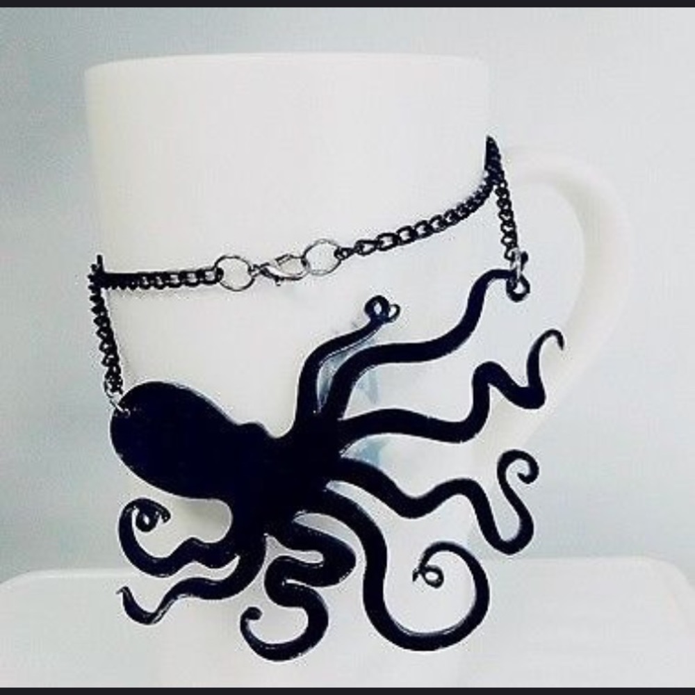 🐙 Awesome Octopus Silhouette Acrylic Chainlink Statement Necklace - Picture 4 of 10